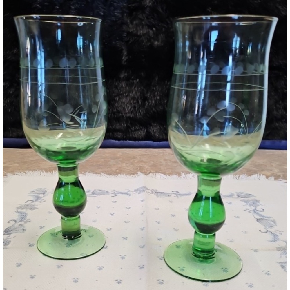 Large Green Etched Leaves Single Bobble Stem‎ Goblet Wine Glasses Set Of 2